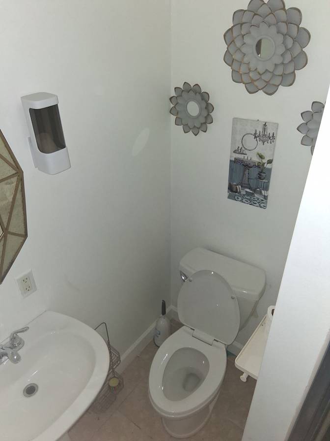 Irhoda M.'s room