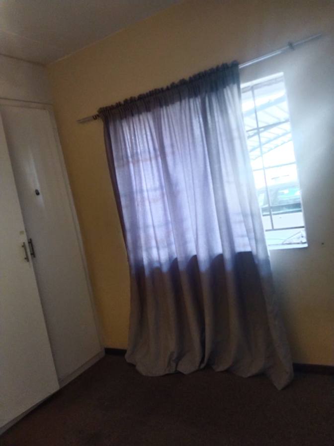 maxwell's room
