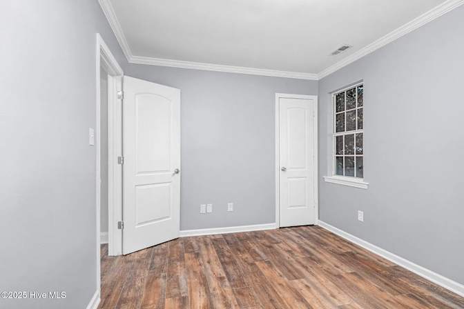 Alcove Rooms's room