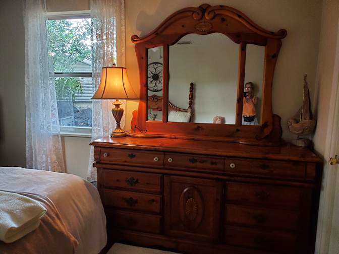 Jebbie's room