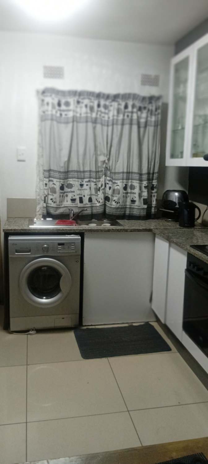 Zinhle Ndlovu's room