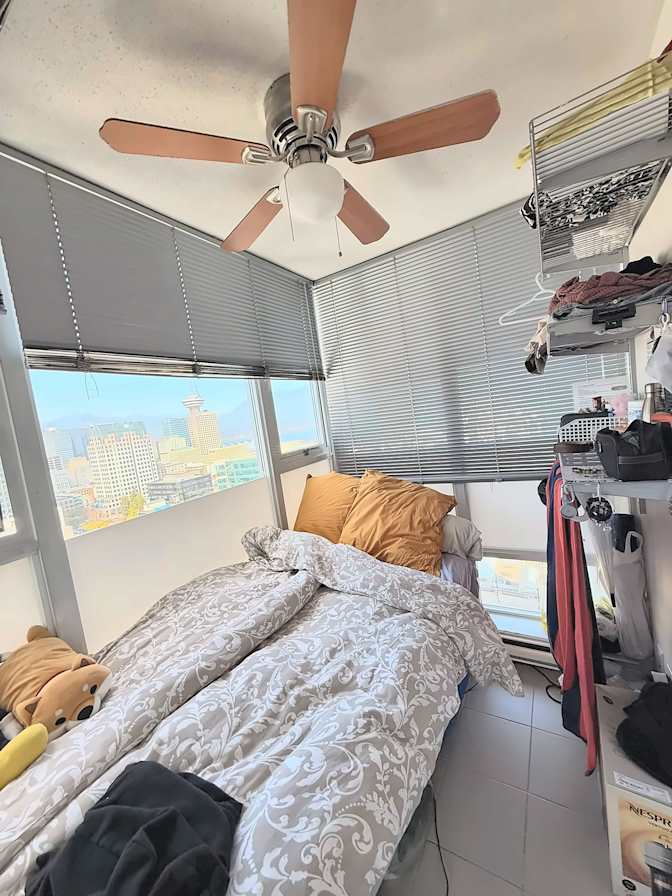 Keish's room