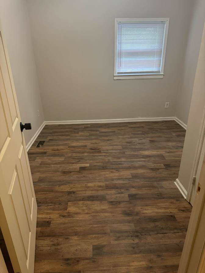lifedoorrentals's room