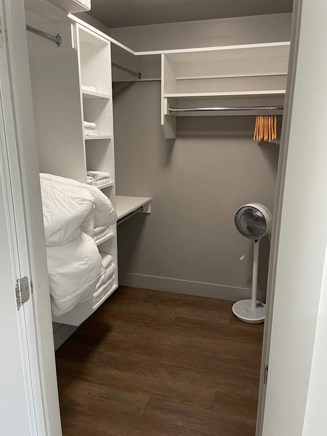 Jono's room