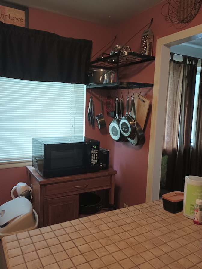 Thomas's room