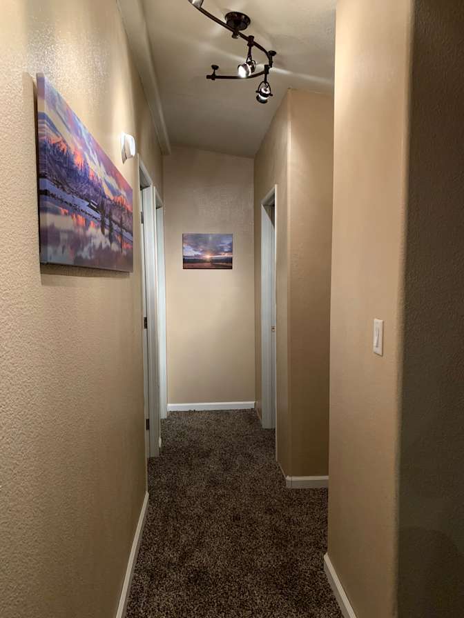 JENNIFER's room