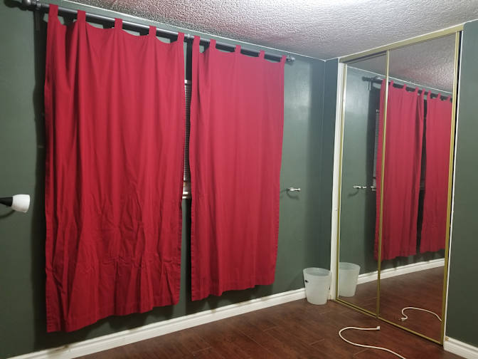 Jes's room