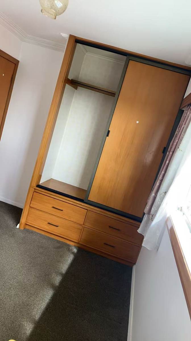 paul's room