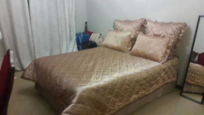 Tee's room