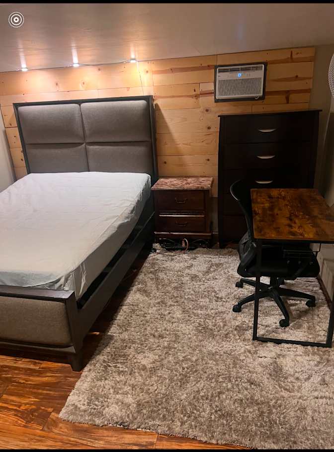 Mike O's room