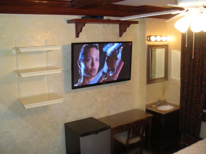 Mark Arabatzis's room