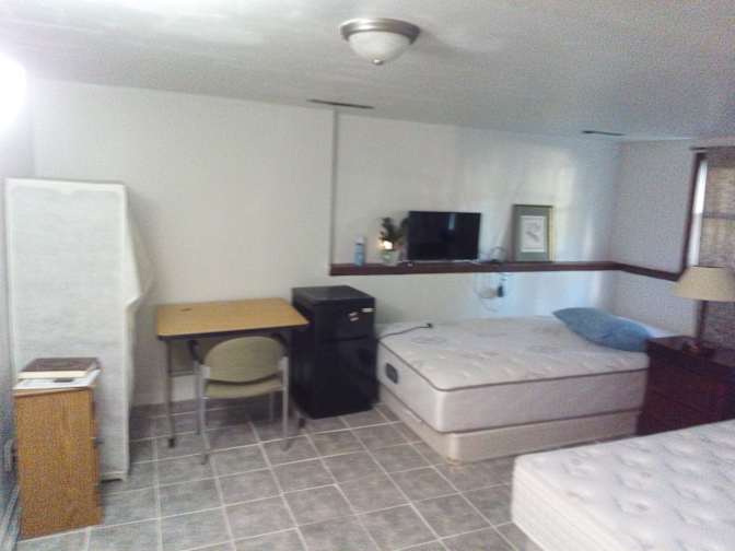 Abdullah's room