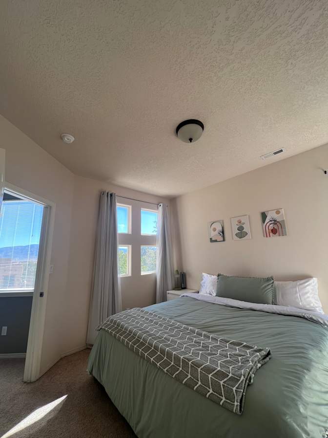 Shontelle's room