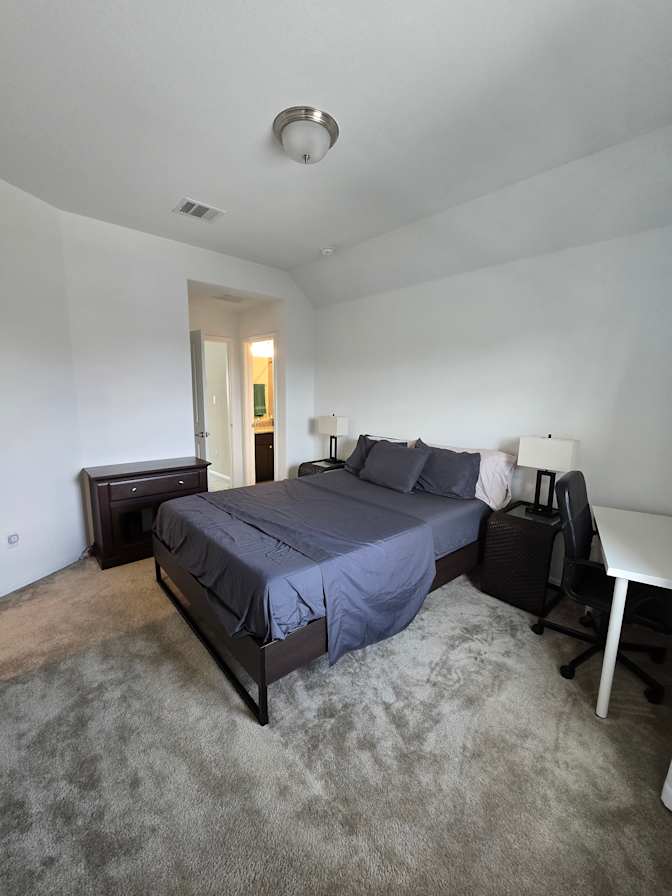 Rish!'s room