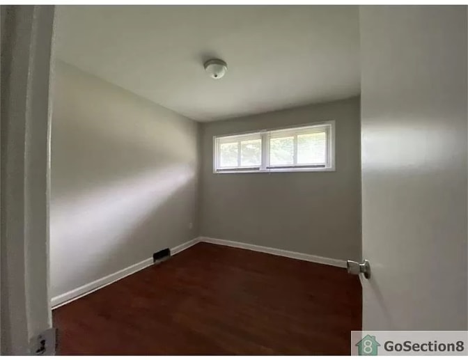 Alcove Rooms's room