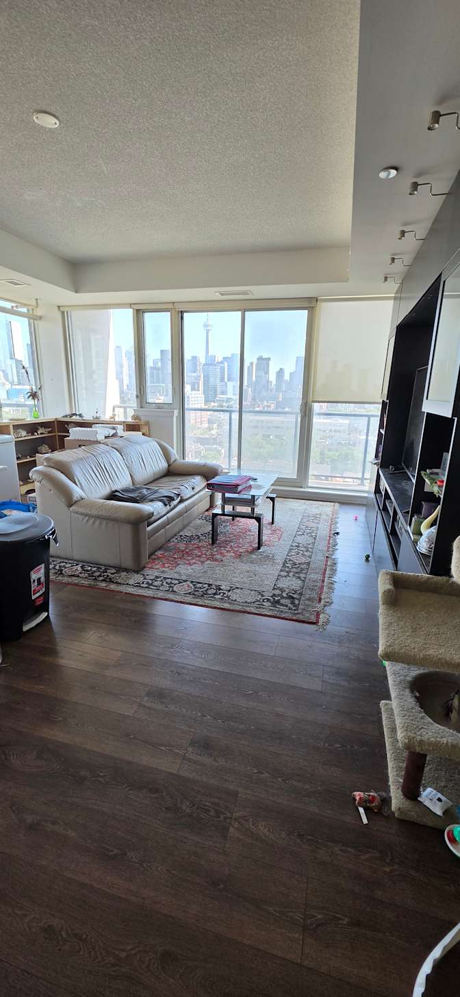 Niko's room