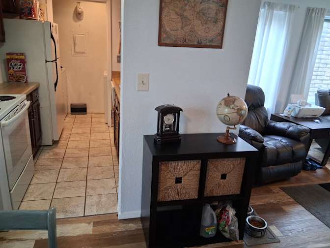Mark Fain's room