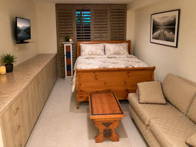 Ron JAehn's room