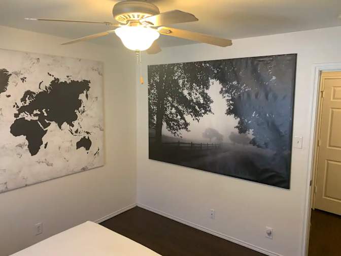 TexasTim's room