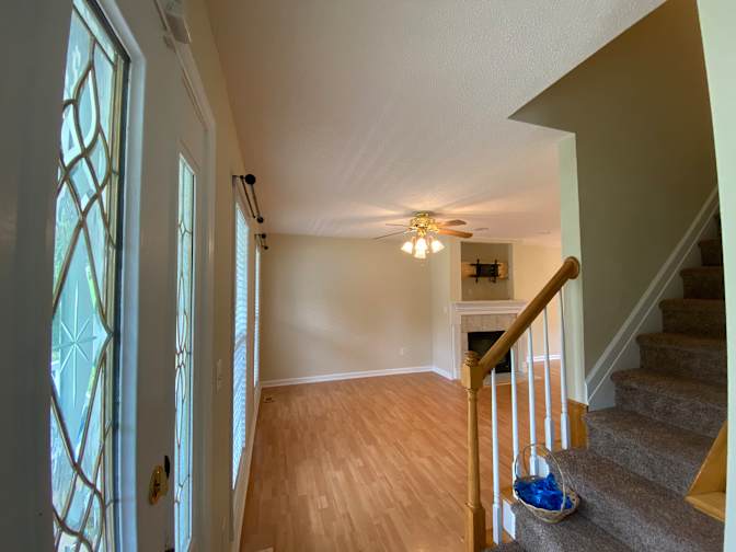 Alcove Rooms's room