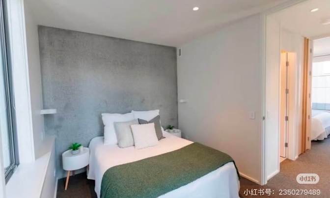 Ivy Feng's room