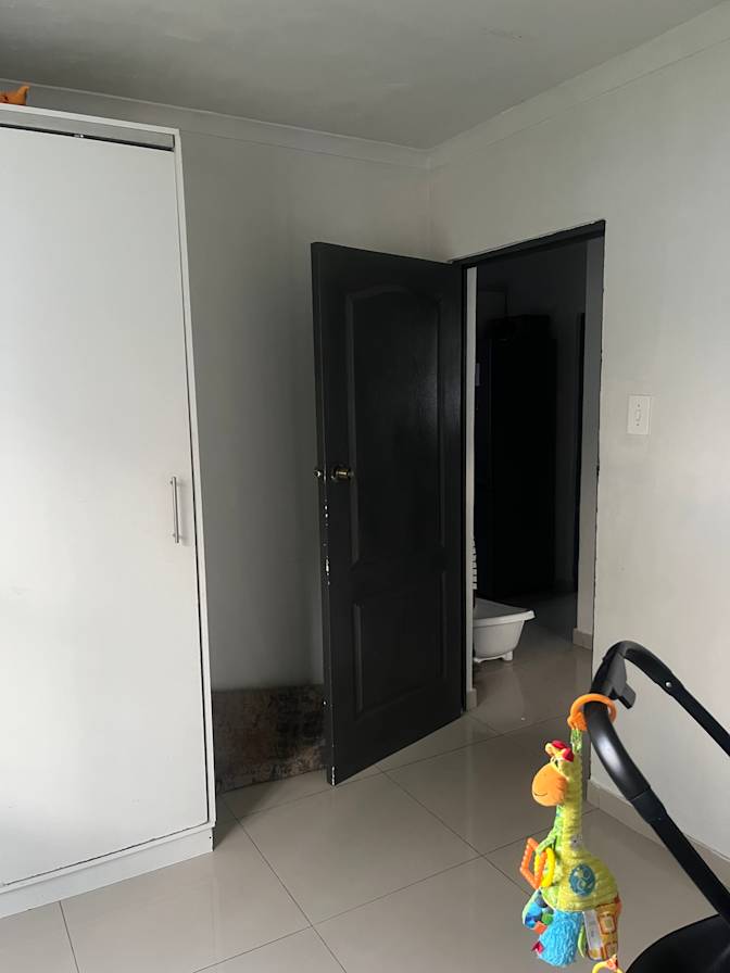 Sinazo's room