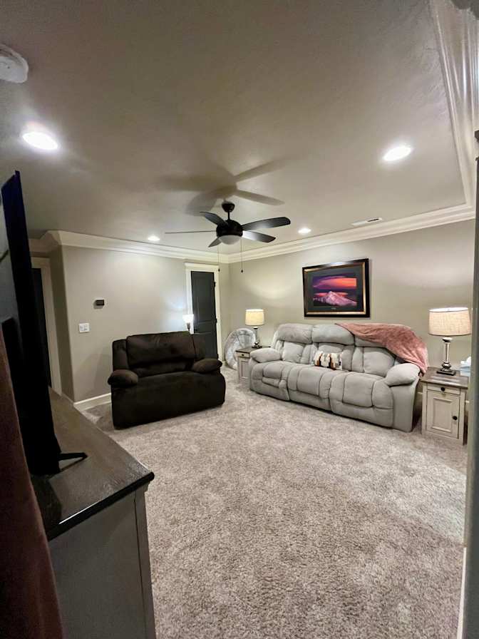 Mike & Tammy's room