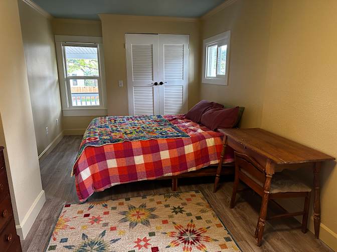 Kate Lewis's room