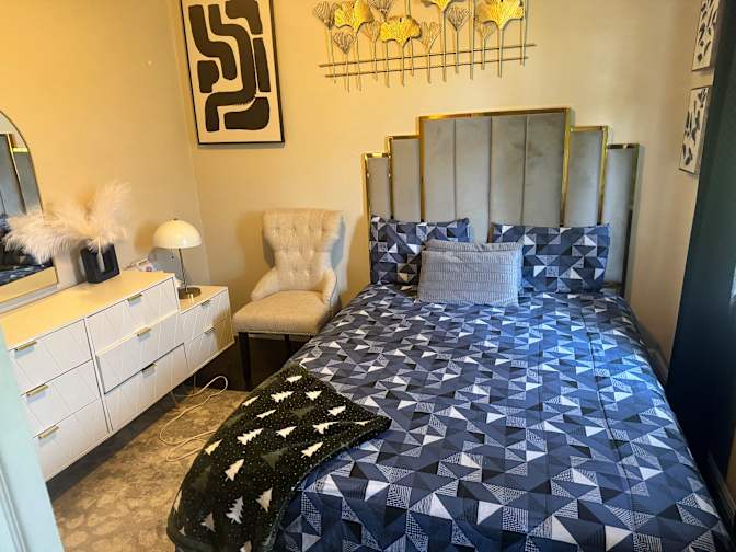 Melissa's room