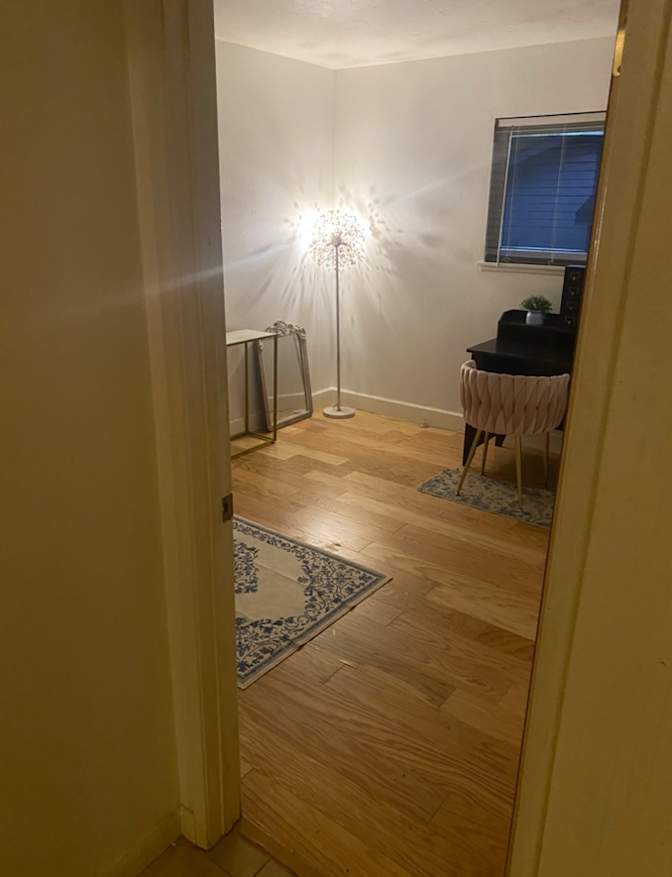 Courtney's room