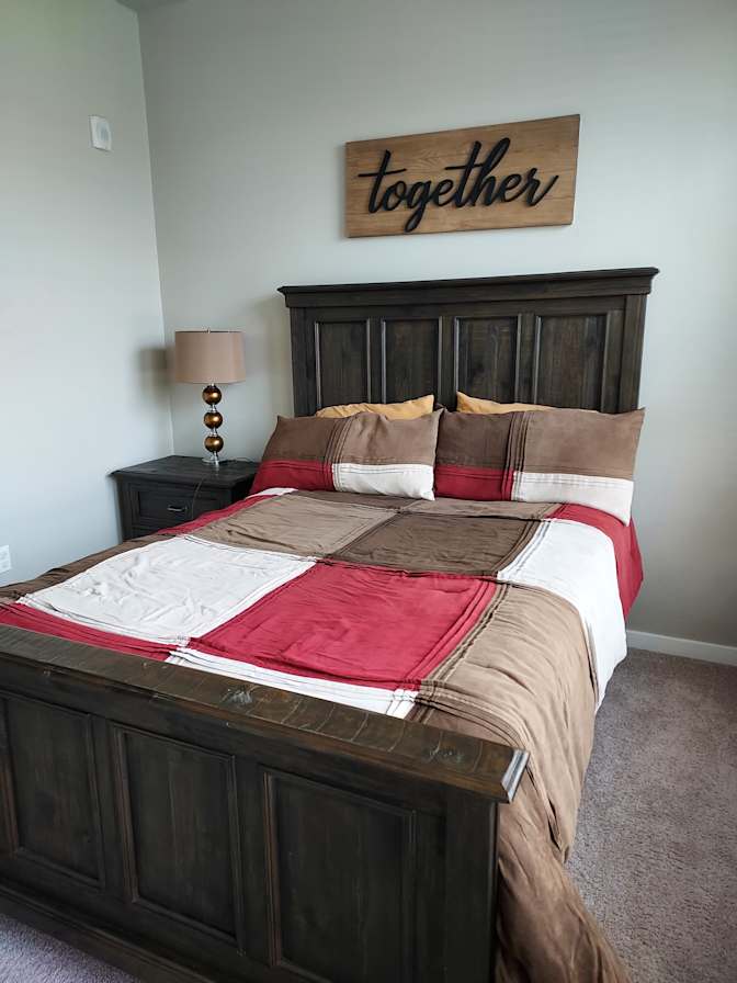 Gina C's room