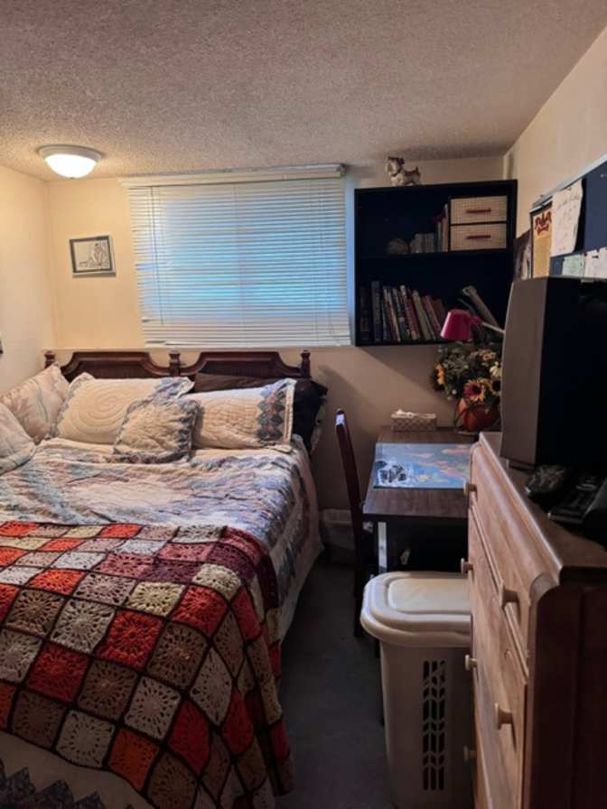 Linda's room
