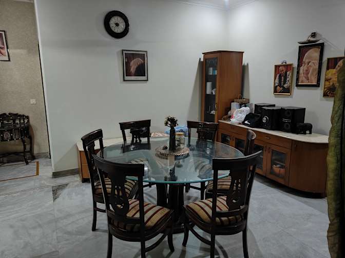 Harshit's room