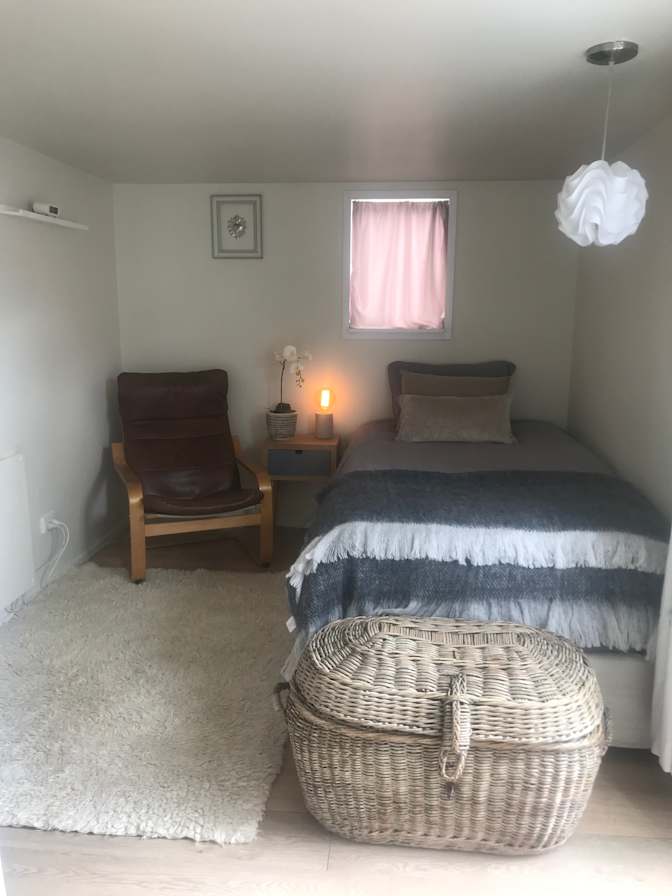 Claudia's room