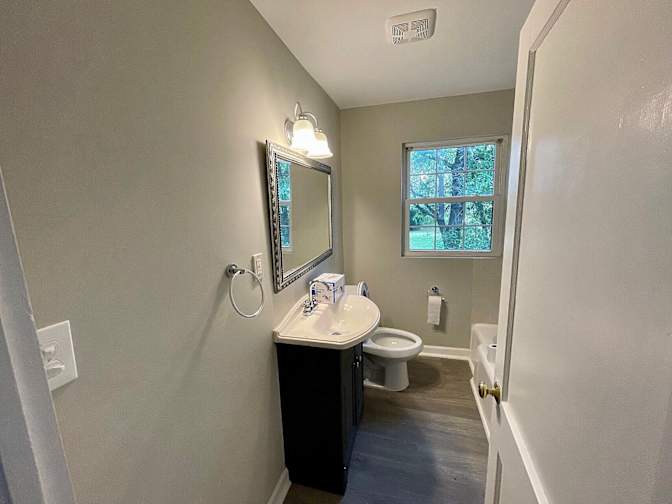 Alcove Rooms's room
