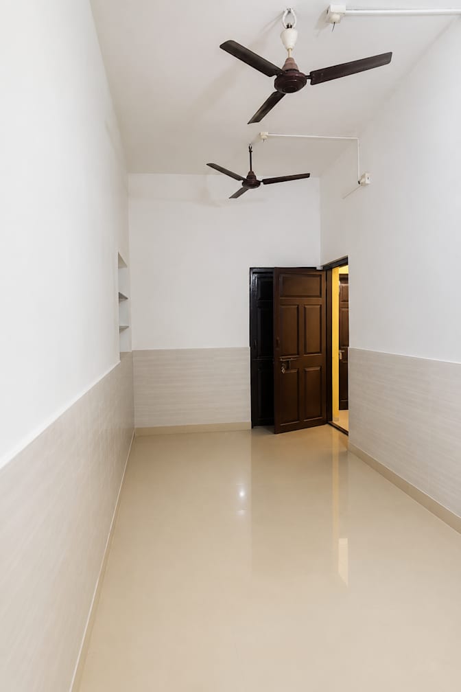Apramit Pradhan's room