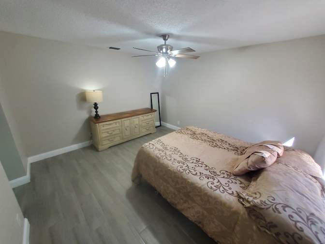 Jason Bryan, Realtor's room