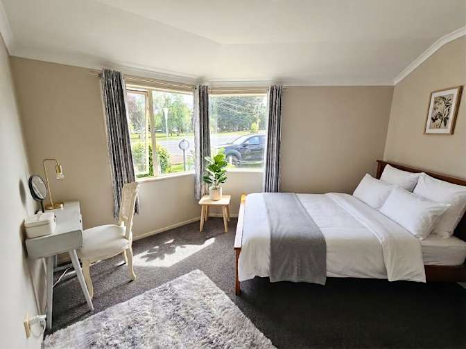 Byron-Lee's room
