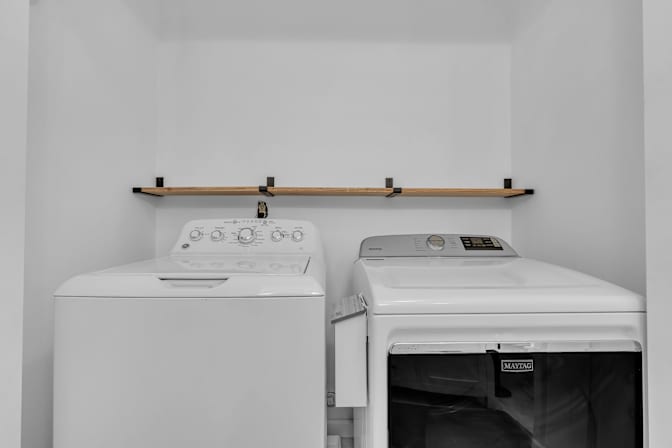 lifedoorrentals's room