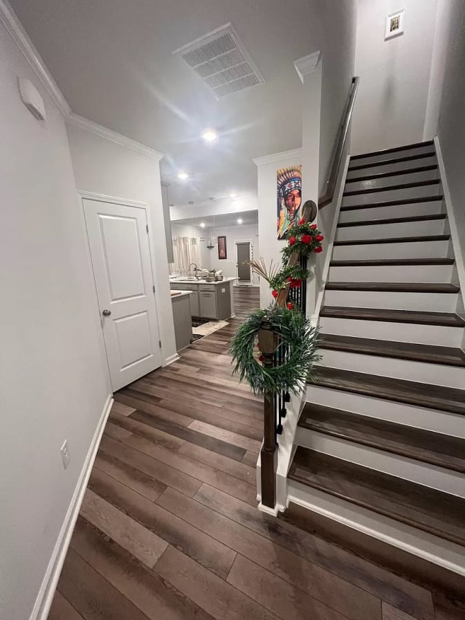 Alcove Rooms's room
