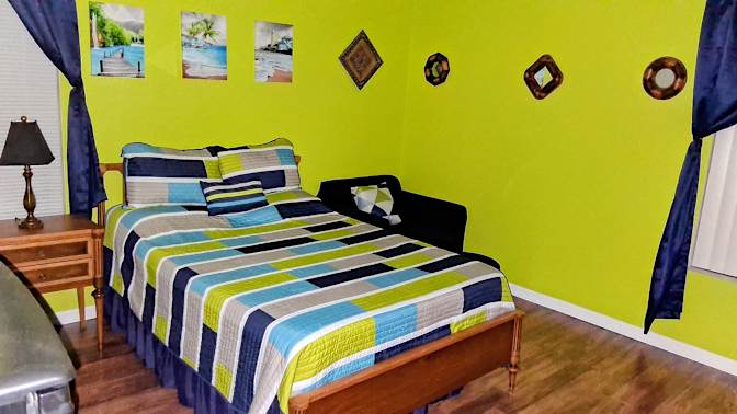 Sunnyjoyce's room