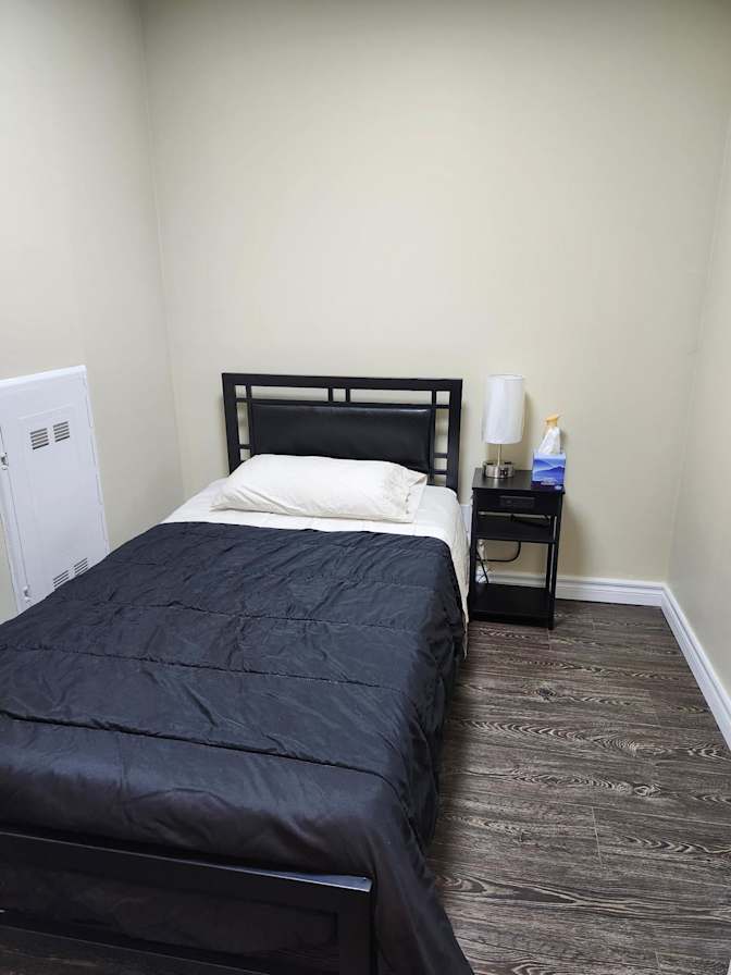 Elaine Malcolm's room