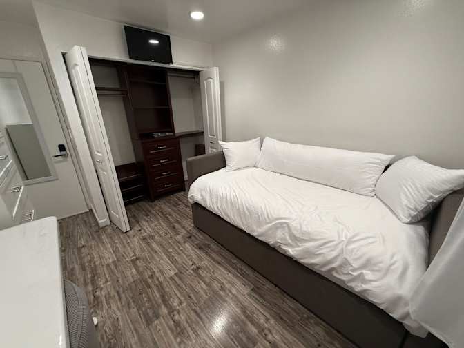 Julienne's room
