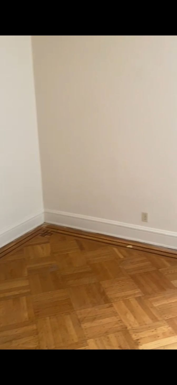 moise richardson's room