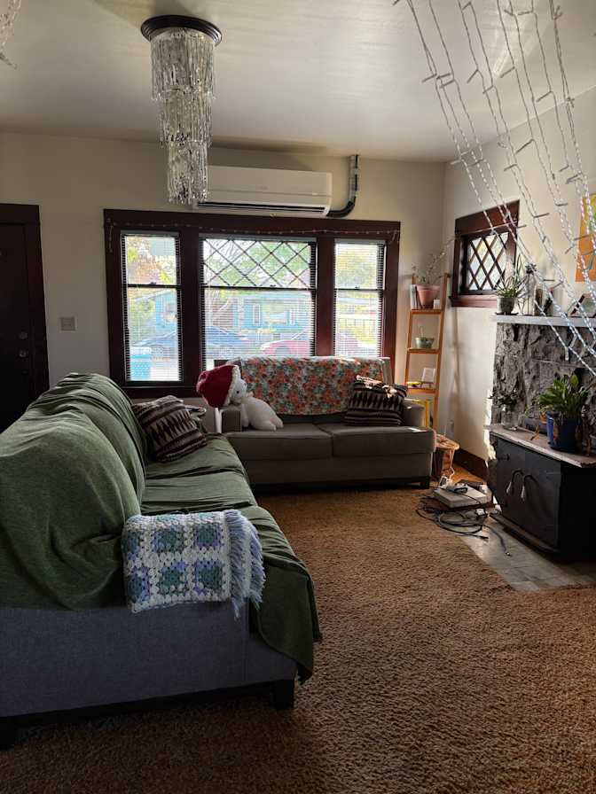 Liza's room