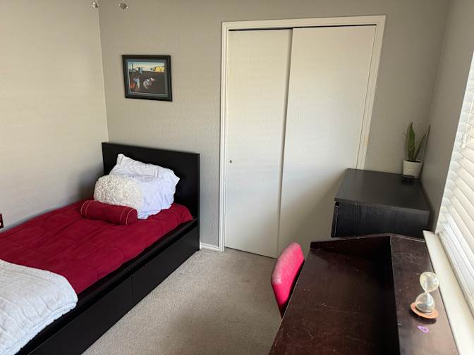 Sandy's room