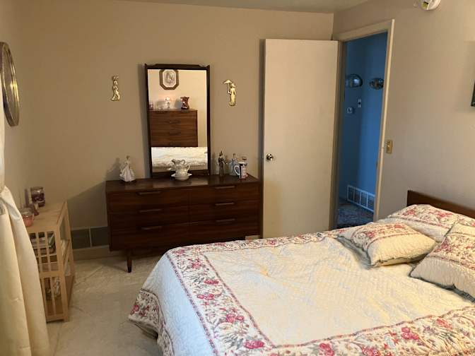 Stephanie's room