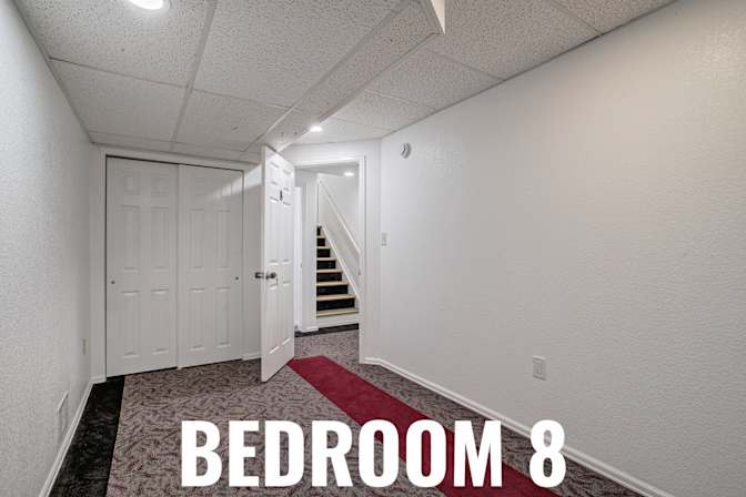 HomeCrew's room