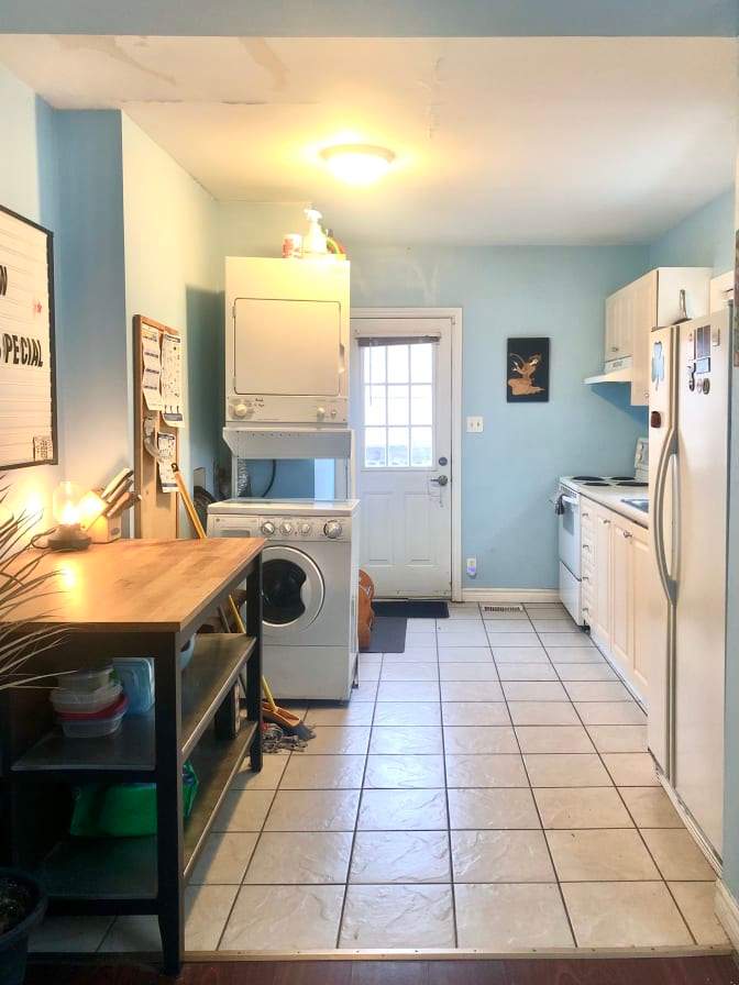 Vincent Molumby's room