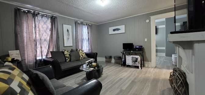 GBU Holdings Group's room